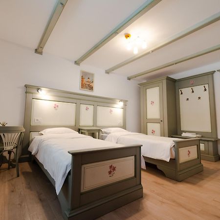 Poiana Mucenicului Hotell Arefu Exteriör bild