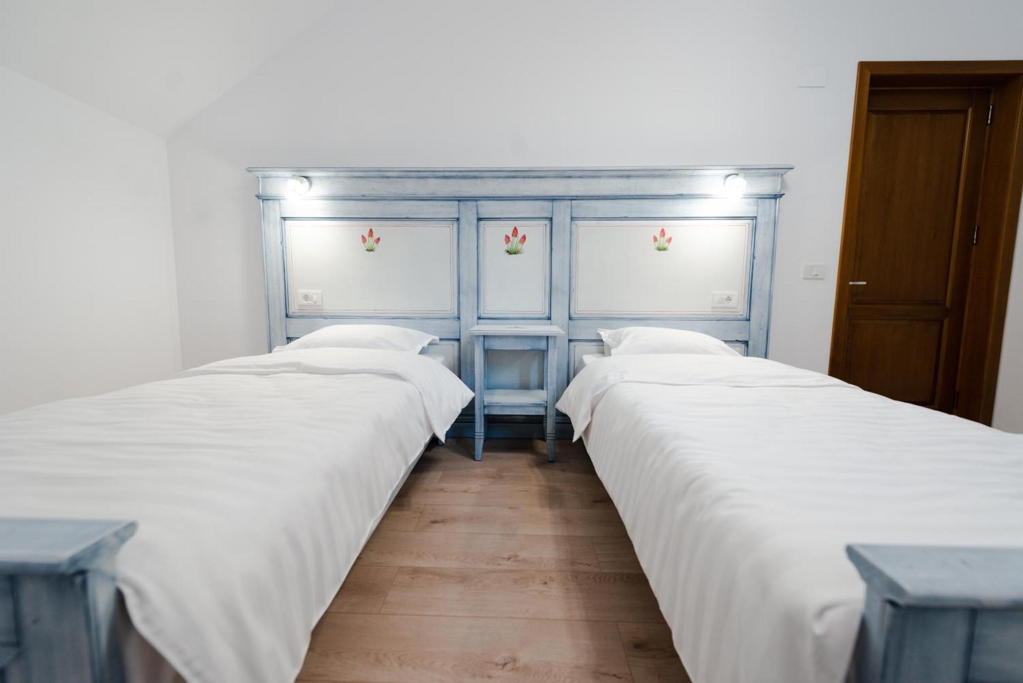 Poiana Mucenicului Hotell Arefu Exteriör bild