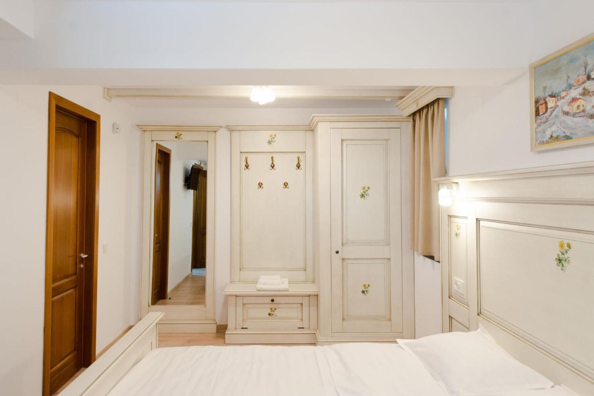 Poiana Mucenicului Hotell Arefu Exteriör bild