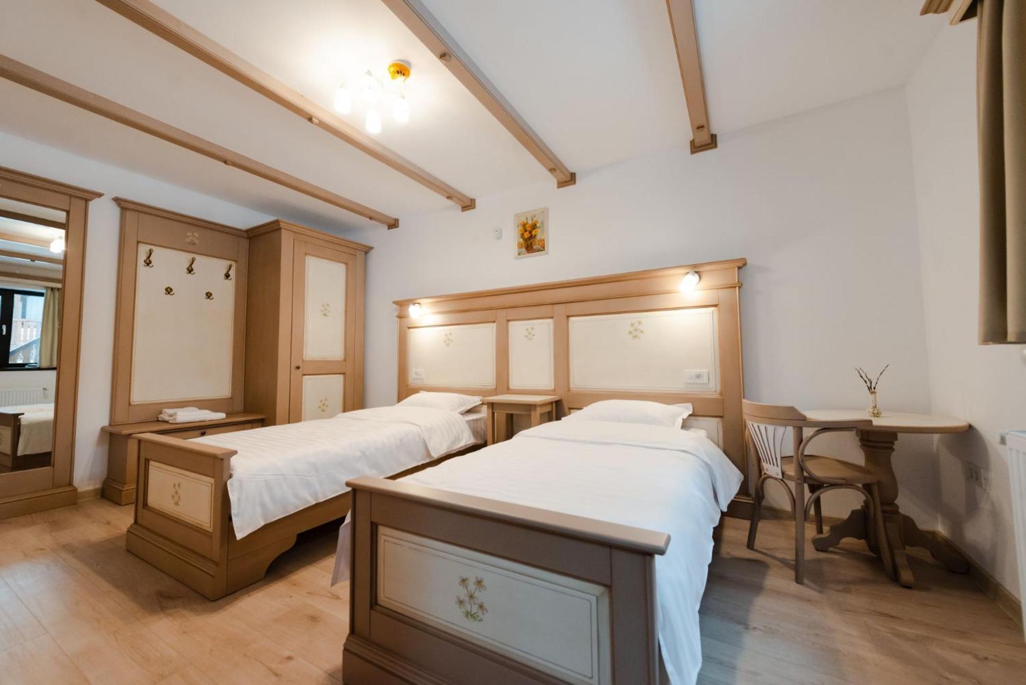 Poiana Mucenicului Hotell Arefu Exteriör bild