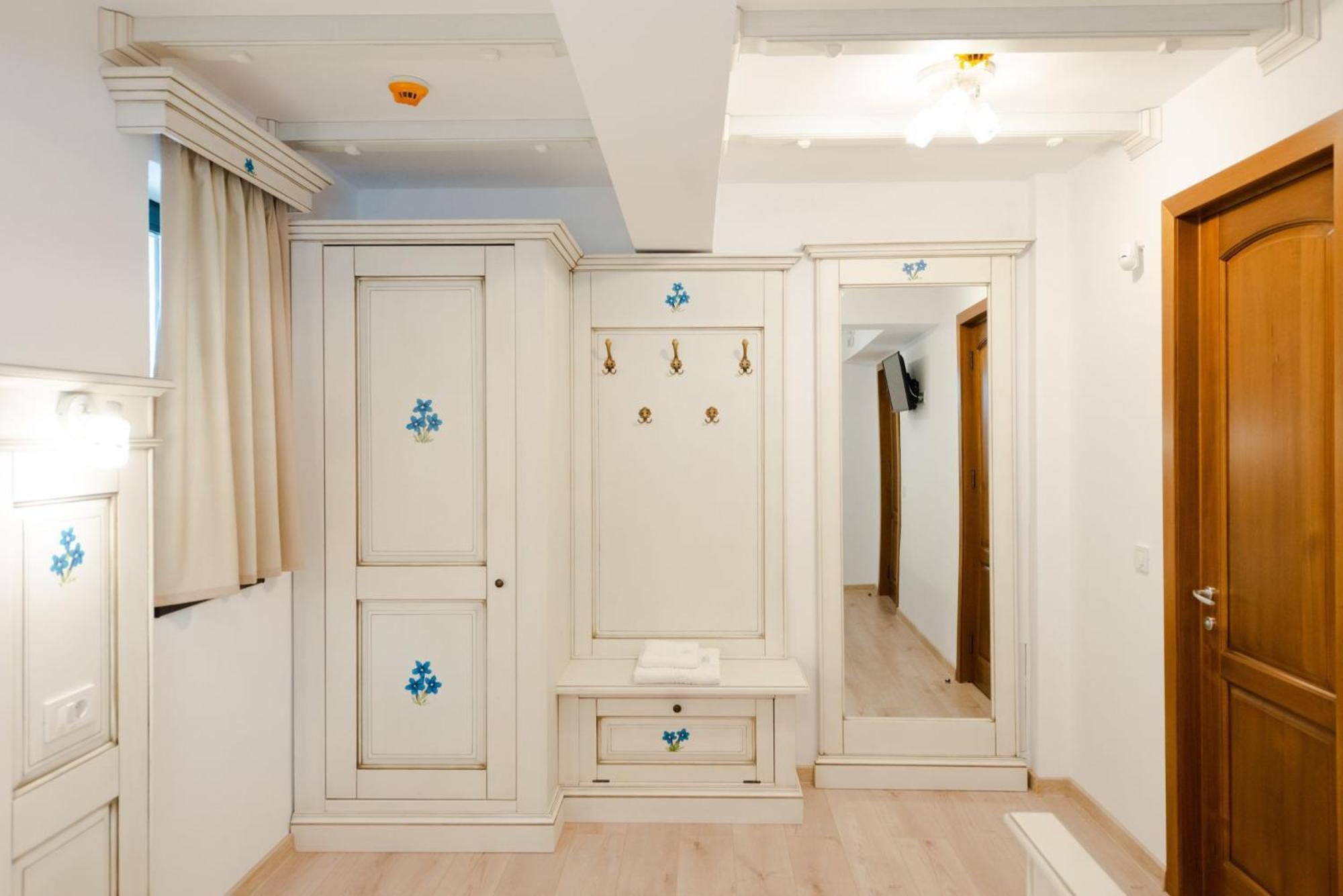 Poiana Mucenicului Hotell Arefu Exteriör bild
