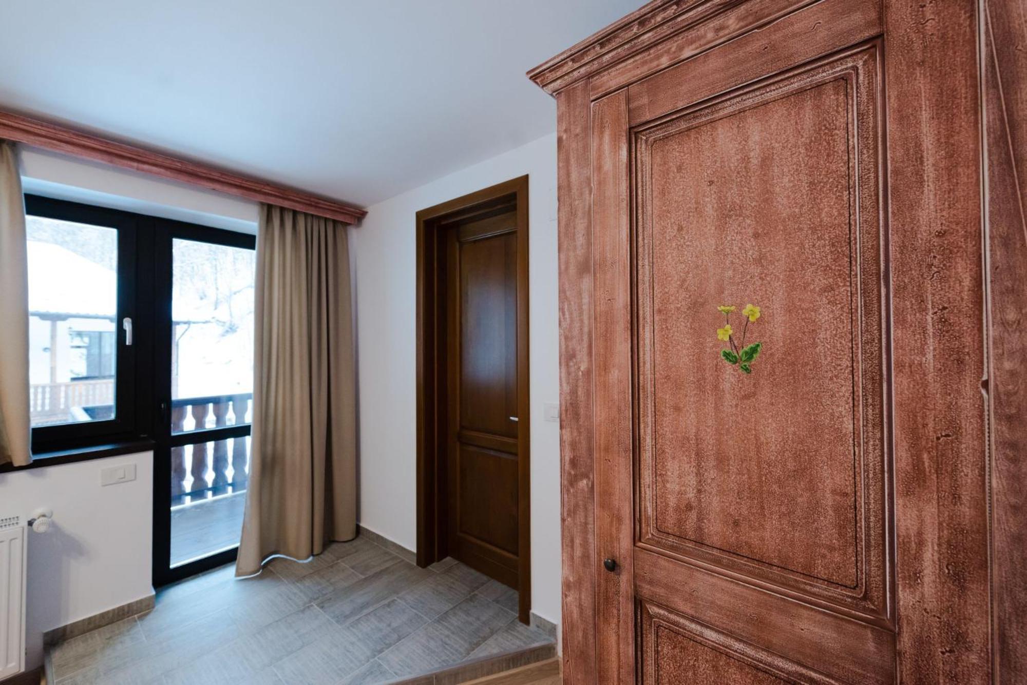 Poiana Mucenicului Hotell Arefu Exteriör bild