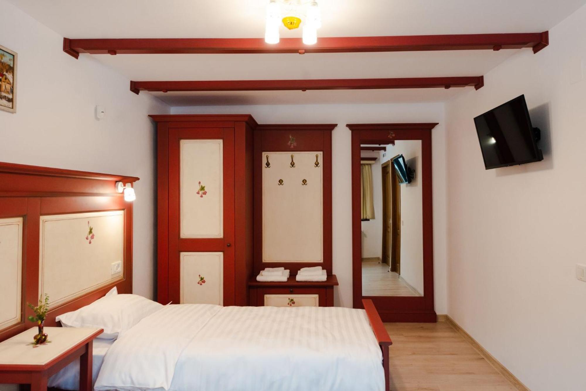 Poiana Mucenicului Hotell Arefu Exteriör bild