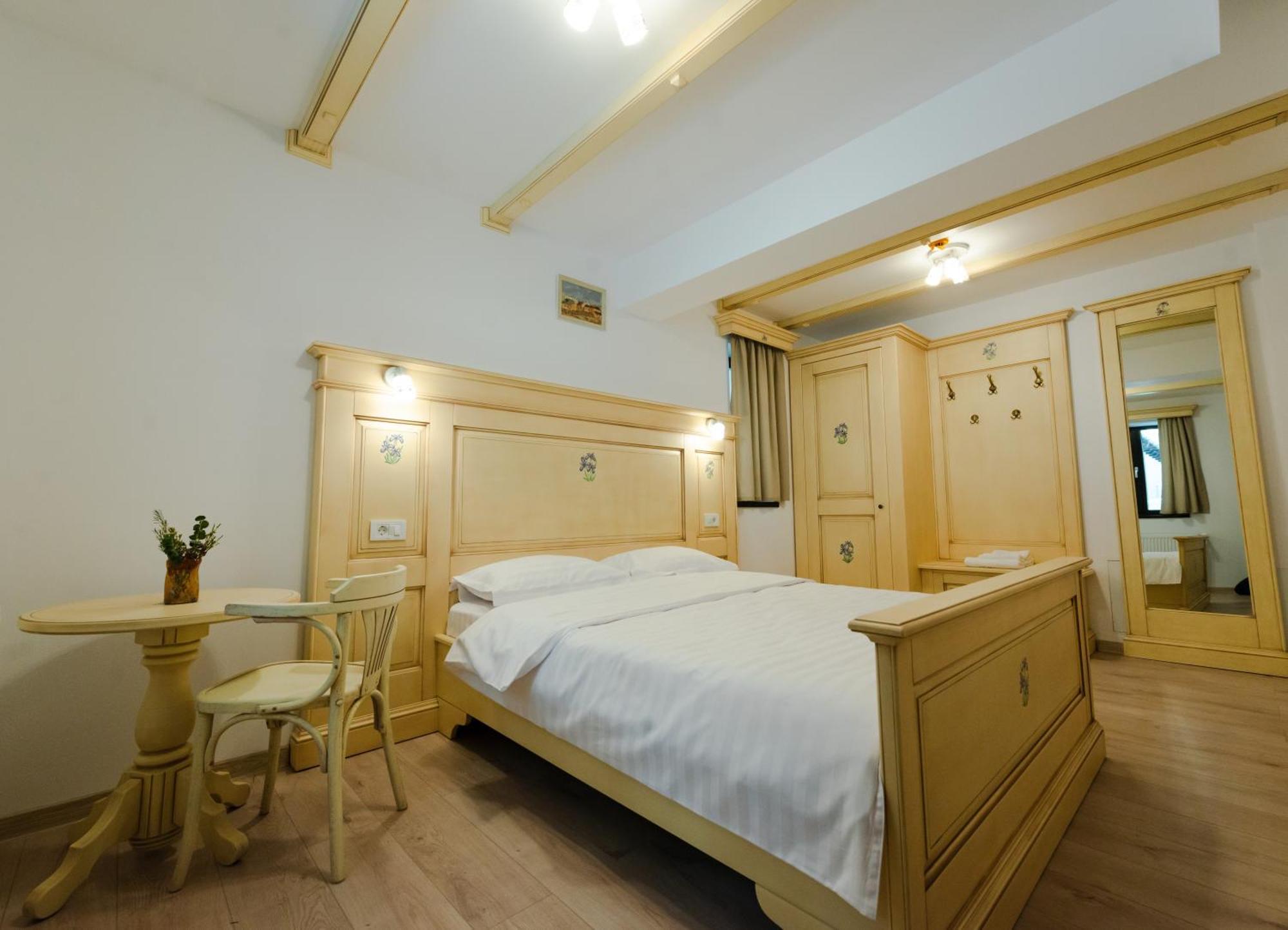 Poiana Mucenicului Hotell Arefu Exteriör bild